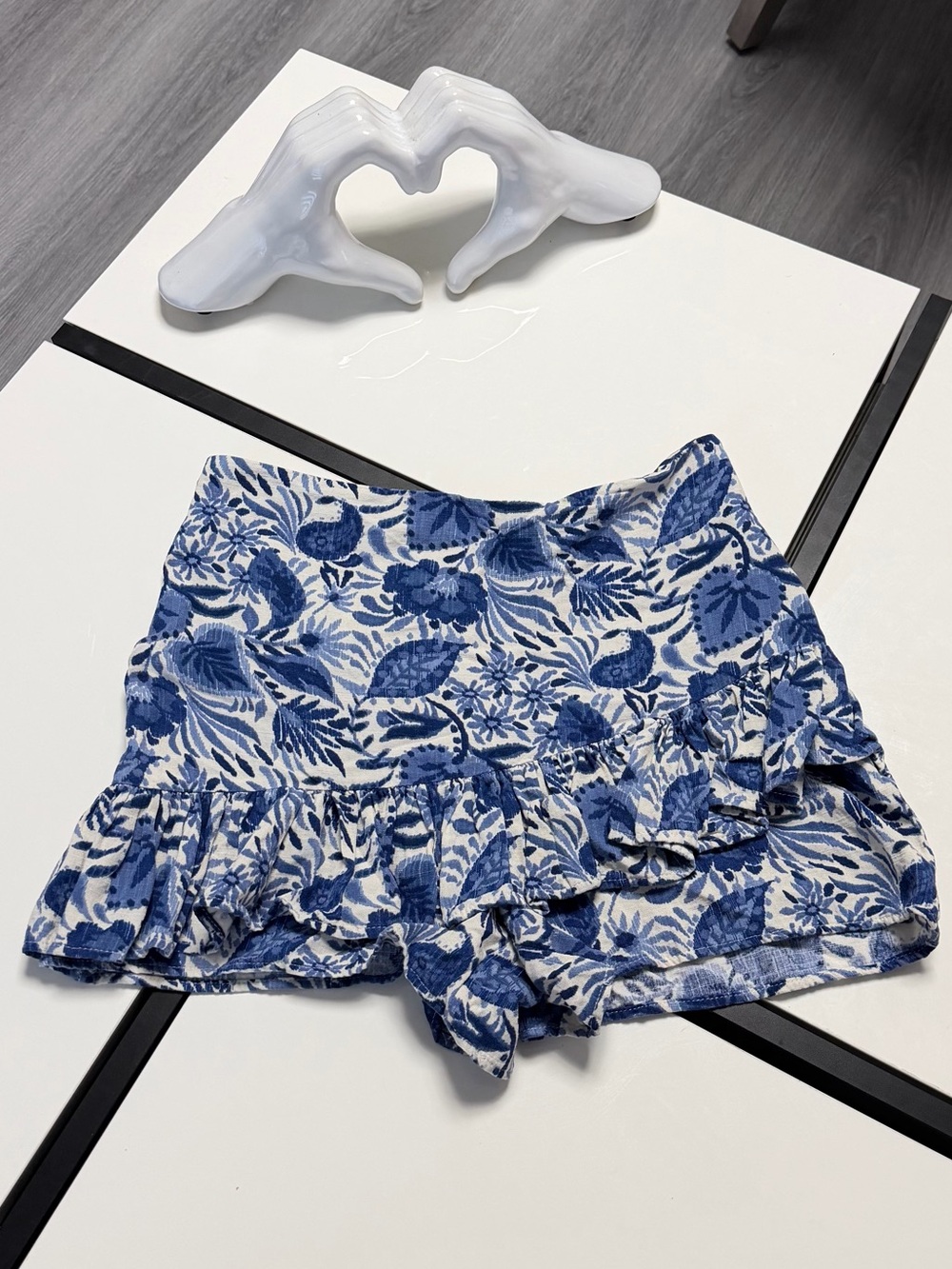 ✨ Zara Blue & White Floral Ruffled Skort | Size XS ✨🖤 - Picture 3 of 13